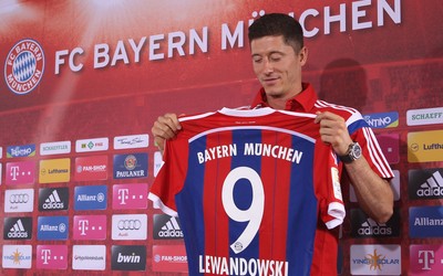 BBV电竞精华-本怀特助攻马丁内利